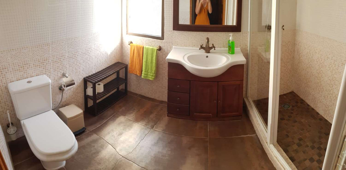 5f9e82add9c268496fa93c63f1392792 - 15