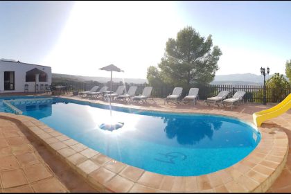 5f9e82add9c268496fa93c63f1392792 - 24