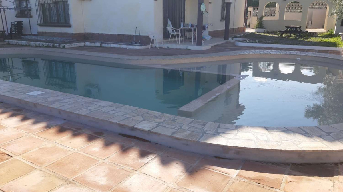 5f9e82add9c268496fa93c63f1392792 - 26