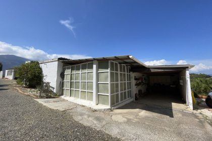 5fdcafc2d49dc3e7a28715db43d25e7f - 12