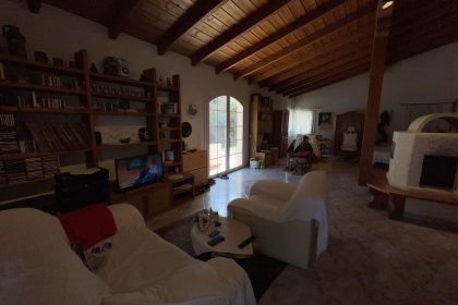 5fdcafc2d49dc3e7a28715db43d25e7f - 19