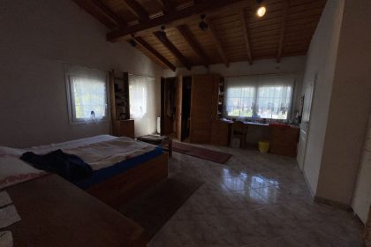 5fdcafc2d49dc3e7a28715db43d25e7f - 33