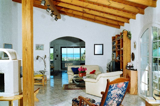 5fdcafc2d49dc3e7a28715db43d25e7f - 4