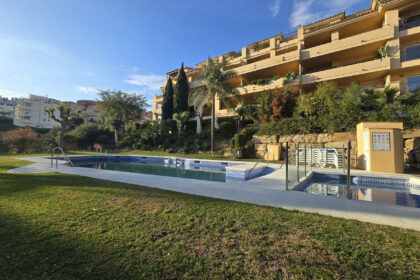 607057f1af6fb00acd0122d959eb1f5a - 1