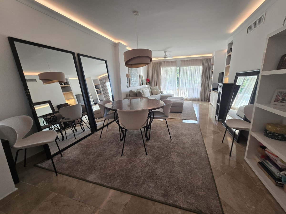 607057f1af6fb00acd0122d959eb1f5a - 15