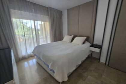 607057f1af6fb00acd0122d959eb1f5a - 19