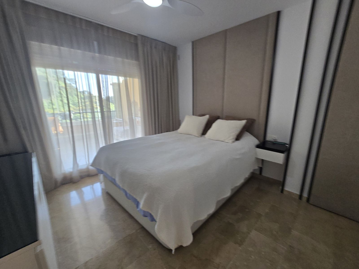 607057f1af6fb00acd0122d959eb1f5a - 19