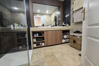 607057f1af6fb00acd0122d959eb1f5a - 20