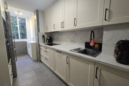 607057f1af6fb00acd0122d959eb1f5a - 29