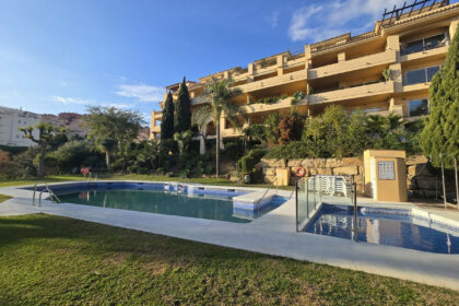 607057f1af6fb00acd0122d959eb1f5a - 35