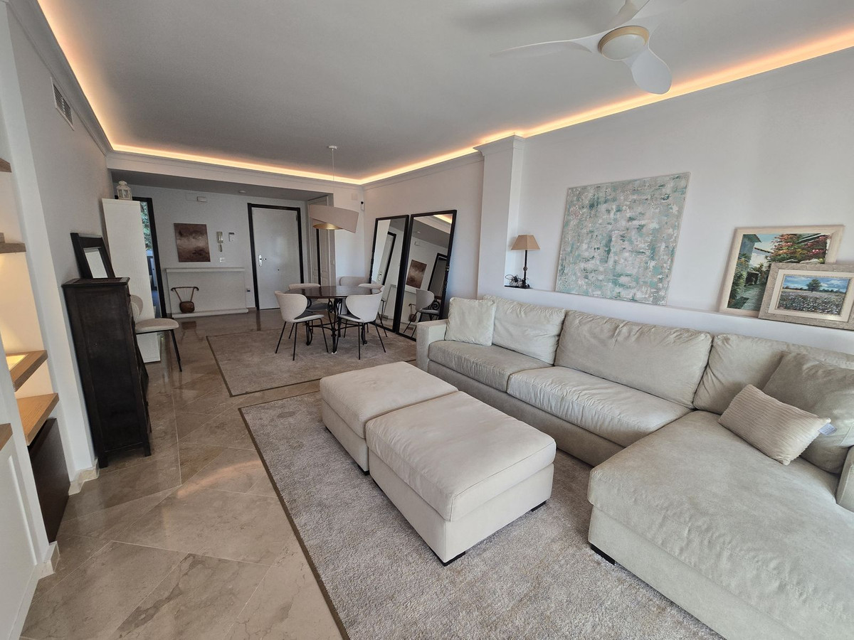 607057f1af6fb00acd0122d959eb1f5a - 5