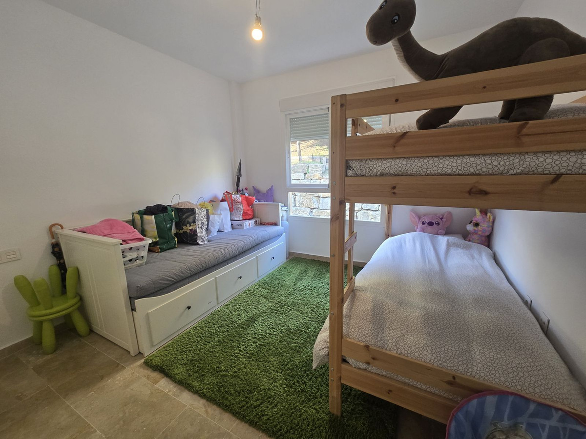 607057f1af6fb00acd0122d959eb1f5a - 7