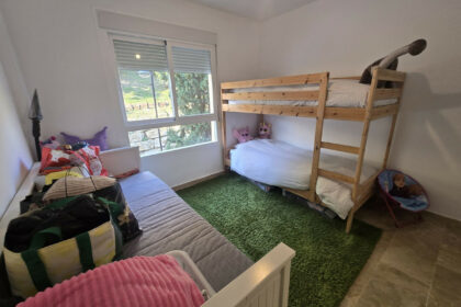 607057f1af6fb00acd0122d959eb1f5a - 8