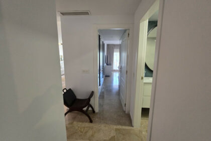 607057f1af6fb00acd0122d959eb1f5a - 9