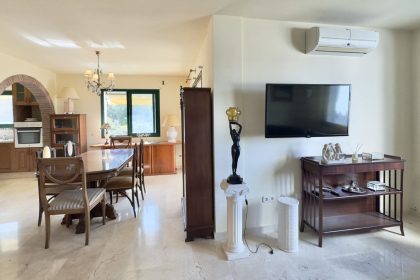 6124ffc58439e21b2d2d28af3eed06fc - 10