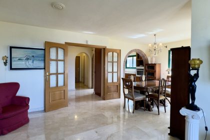 6124ffc58439e21b2d2d28af3eed06fc - 12