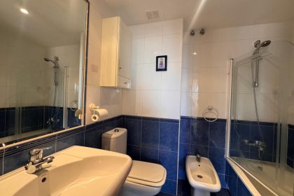 619511fbe2a053e7cd9554a10b14e1ec - 32