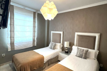 61cc7d824d2ceb30e40e9646c71821db - 13