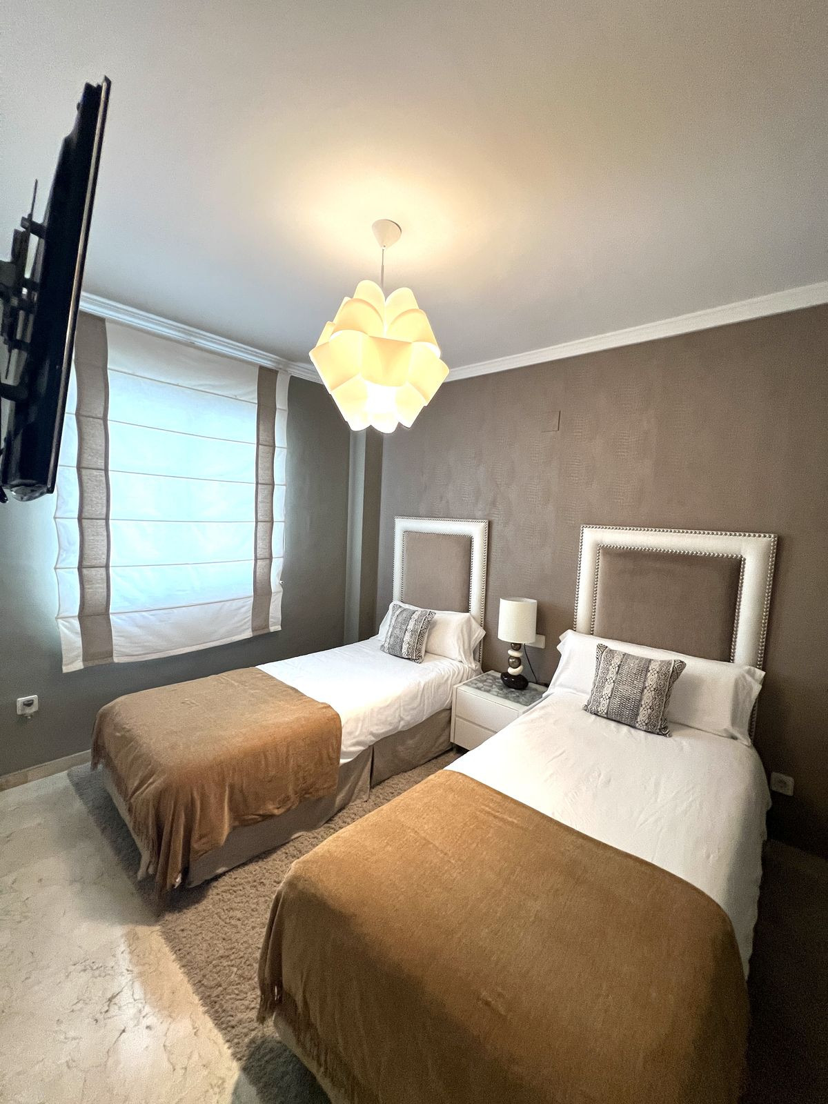 61cc7d824d2ceb30e40e9646c71821db - 13