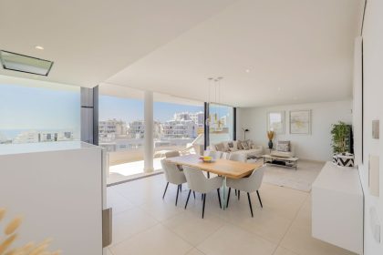 620aeebd71d197c27e06c3c0929bde00 - 17