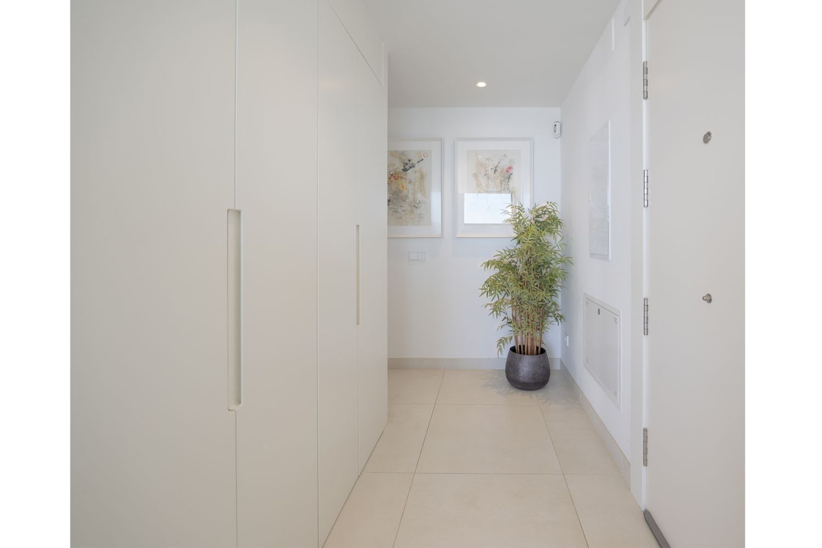 620aeebd71d197c27e06c3c0929bde00 - 19