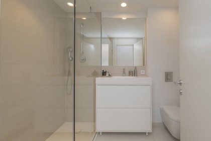 620aeebd71d197c27e06c3c0929bde00 - 24