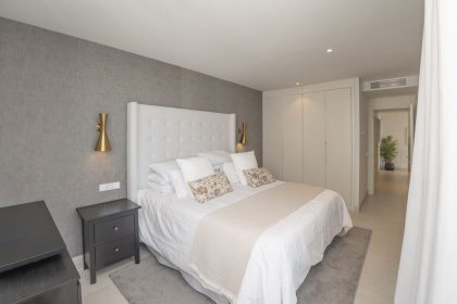 620aeebd71d197c27e06c3c0929bde00 - 25