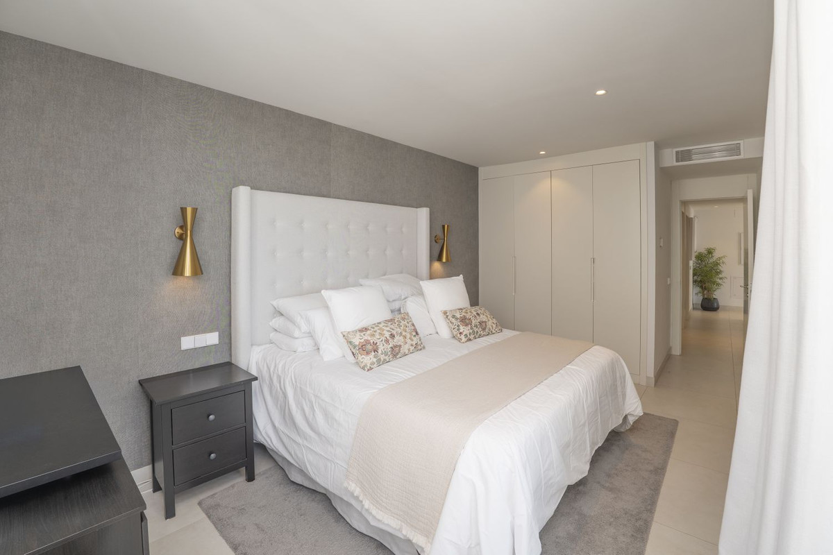 620aeebd71d197c27e06c3c0929bde00 - 25