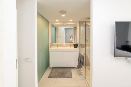 620aeebd71d197c27e06c3c0929bde00 - 27