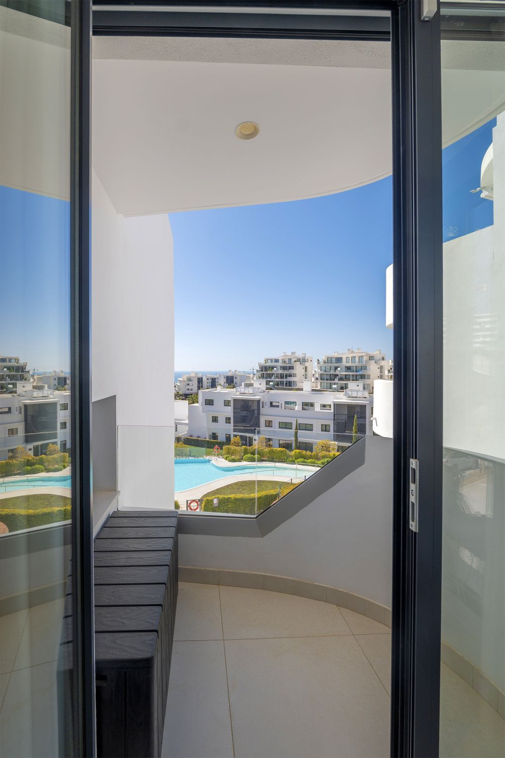 620aeebd71d197c27e06c3c0929bde00 - 32