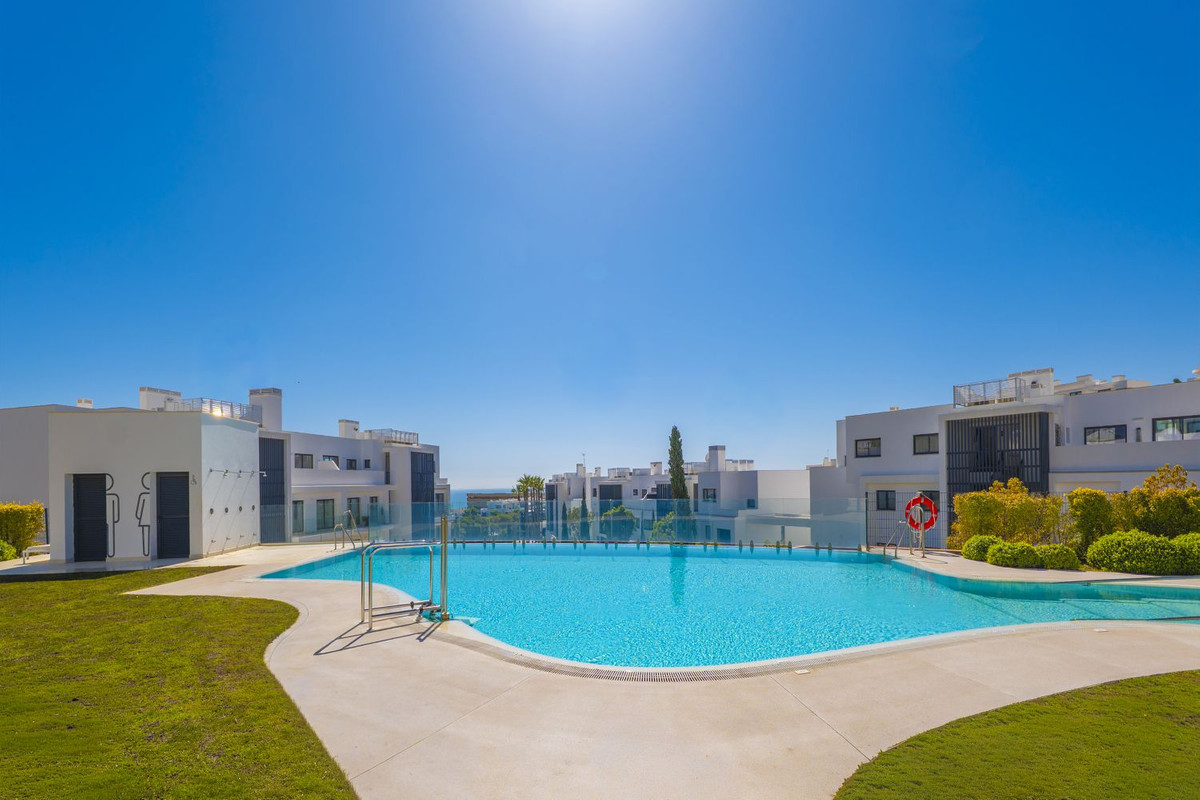 620aeebd71d197c27e06c3c0929bde00 - 33