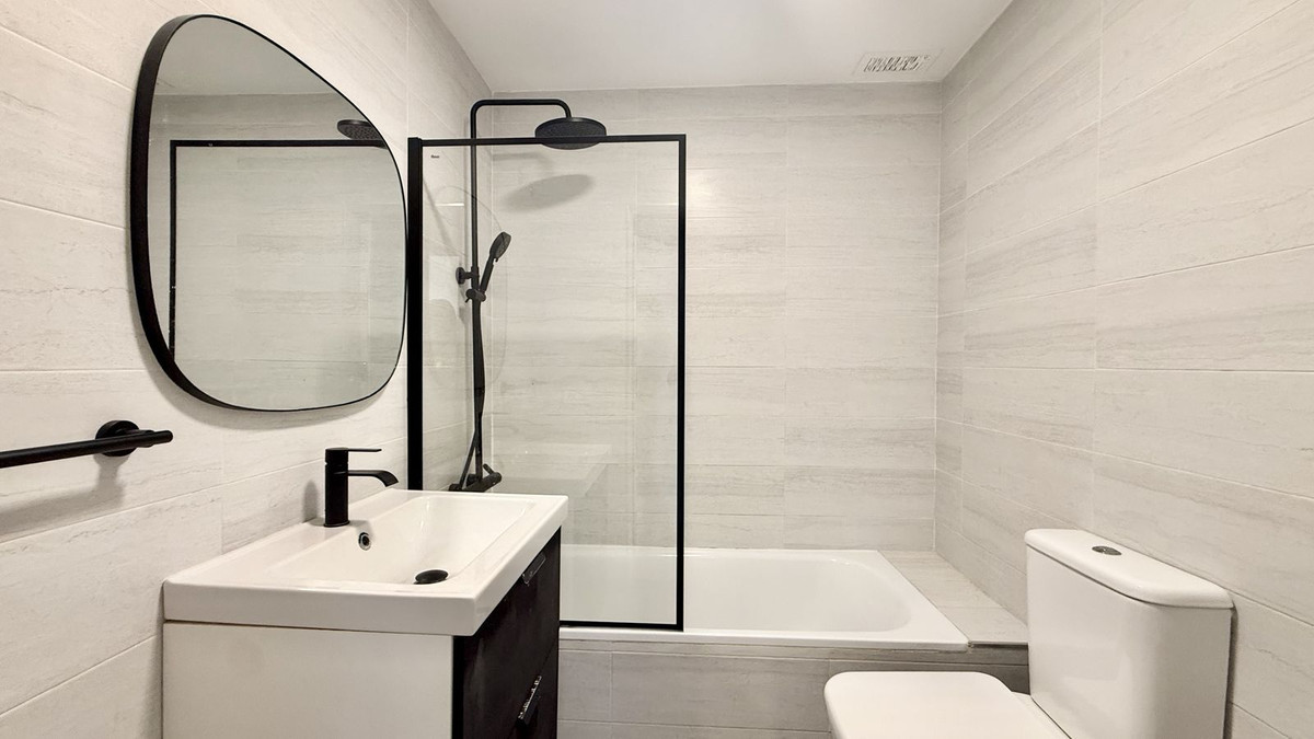 62545d0aee09fd6b1c1931c72504dc2a - 12