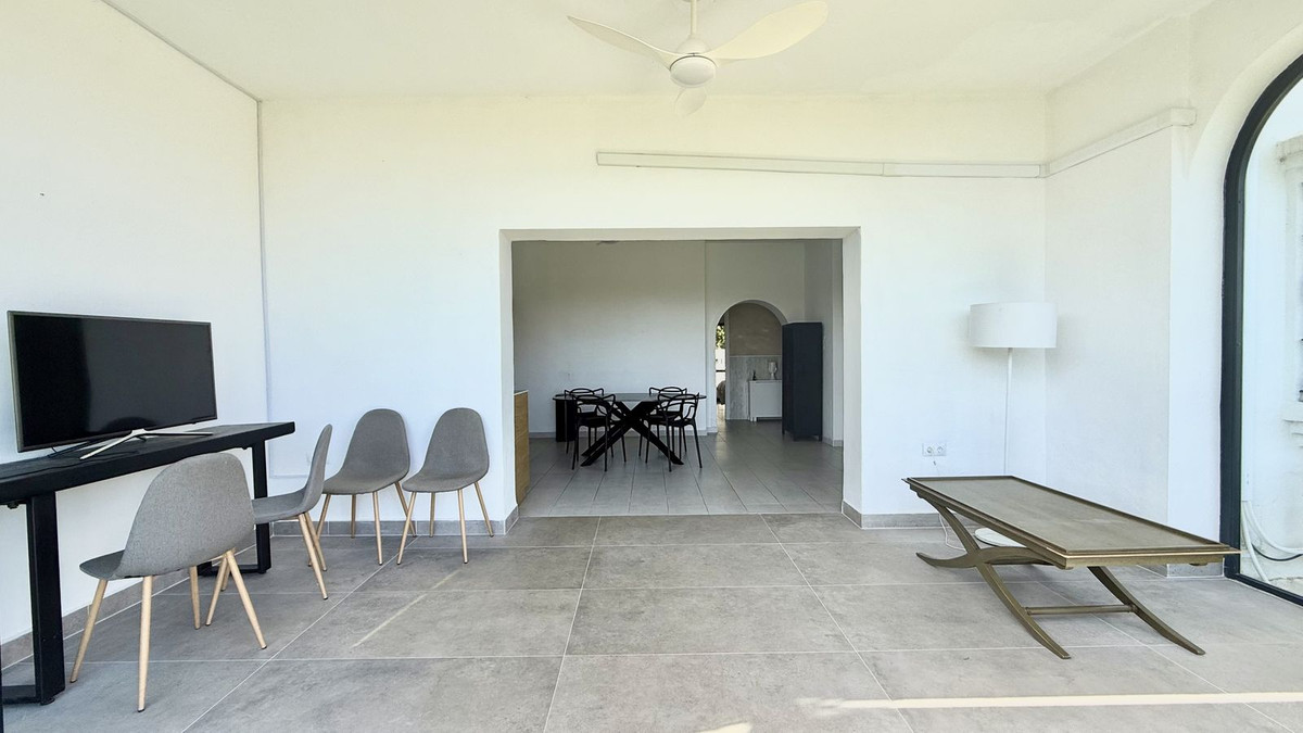 62545d0aee09fd6b1c1931c72504dc2a - 4