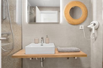 629365eff2e2b4d4b2c264badec54aa8 - 23