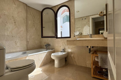 62da5afa06bd5fc933e562de7b35595e - 18