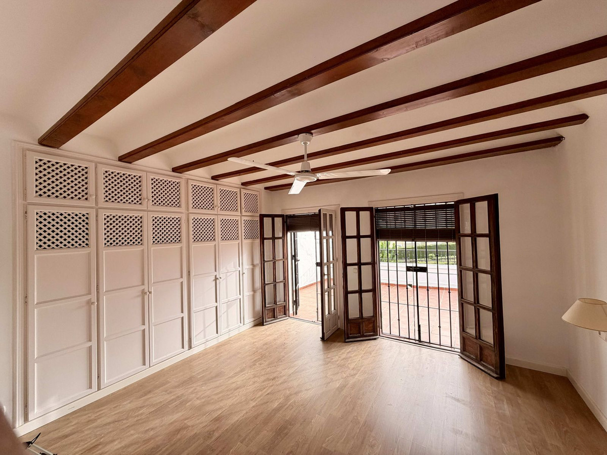 6320c8264ed43df76072a03793c055d0 - 13