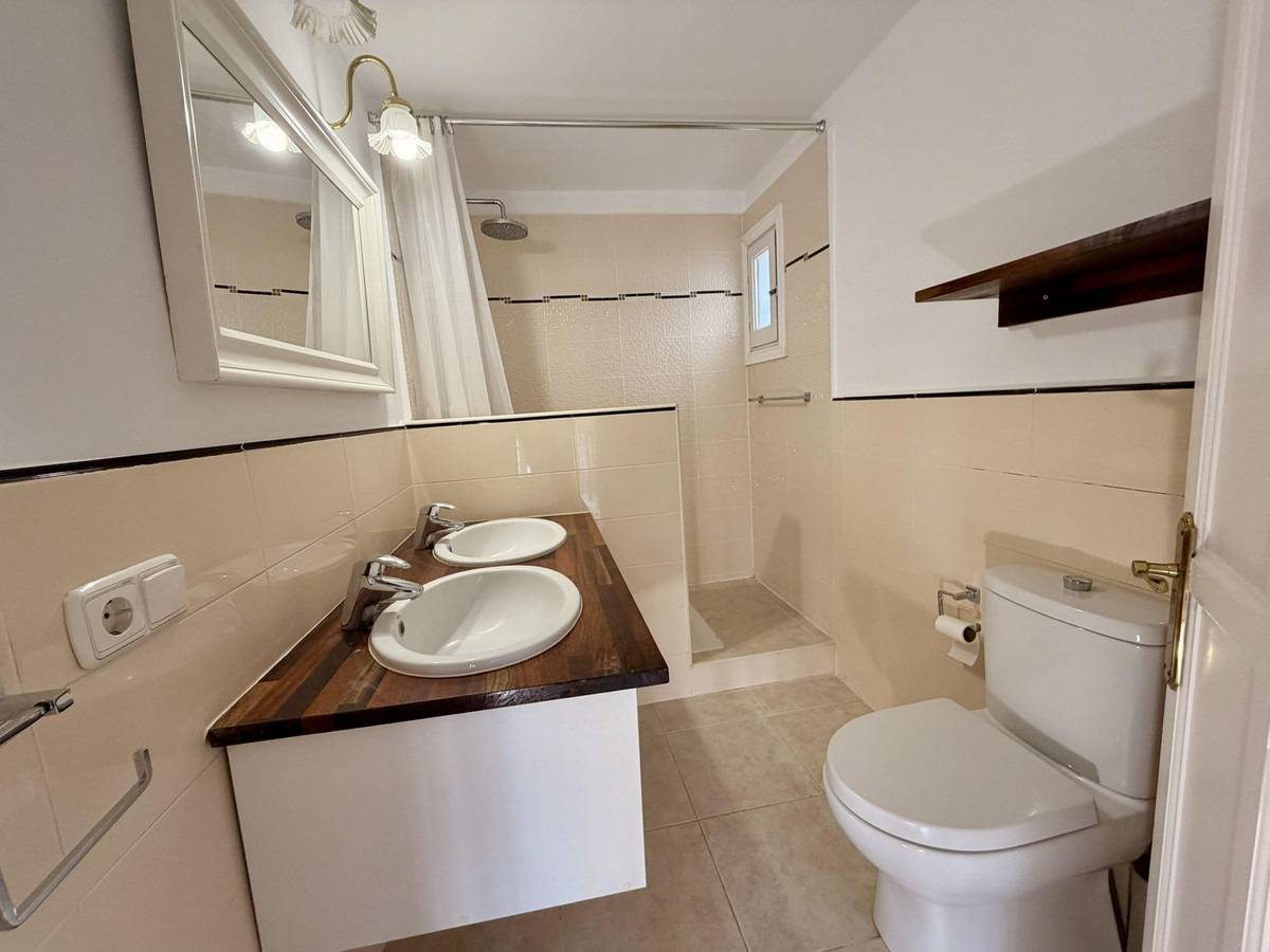 6320c8264ed43df76072a03793c055d0 - 15