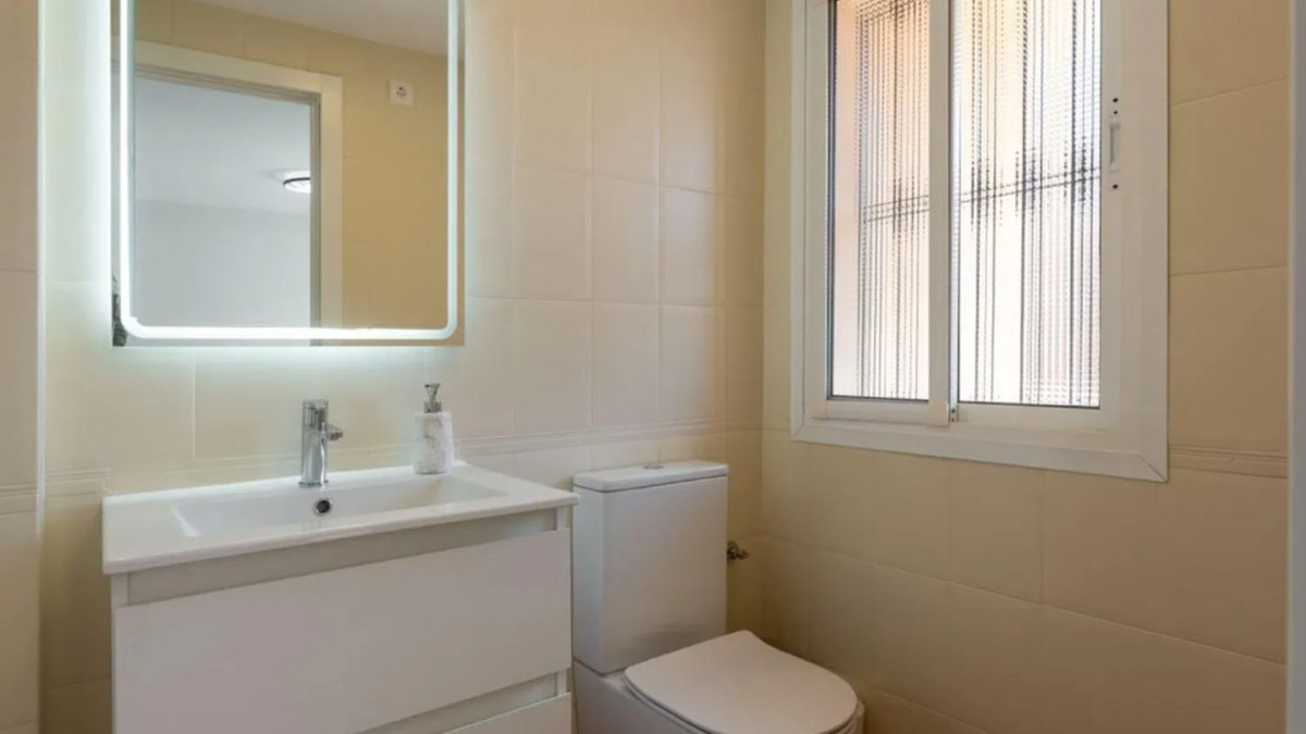 642728bc223658b218a65b335c3649e2 - 22