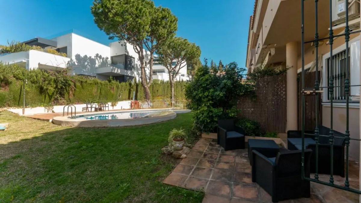 642728bc223658b218a65b335c3649e2 - 24