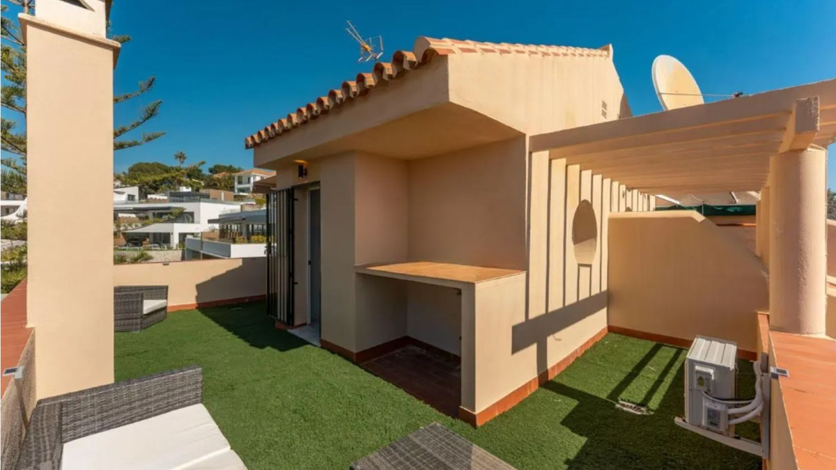 642728bc223658b218a65b335c3649e2 - 26