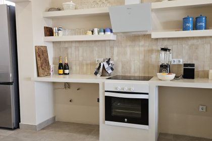 643c68f2be2646c4185dfbb077d700e5 - 11