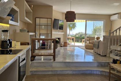 643c68f2be2646c4185dfbb077d700e5 - 9