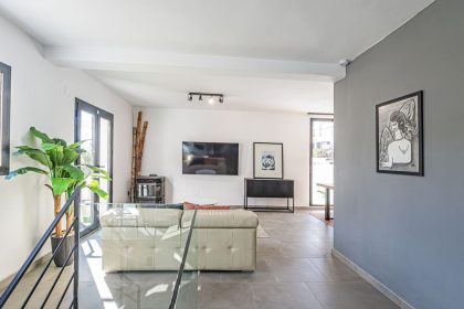 64985dde45cd53645a3fd38a4c0bdd11 - 15