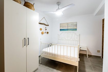 64985dde45cd53645a3fd38a4c0bdd11 - 24