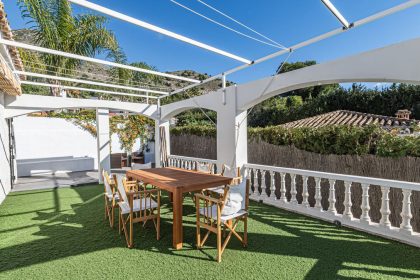 64985dde45cd53645a3fd38a4c0bdd11 - 5