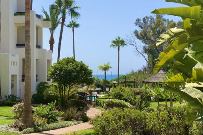 64ad9529b2229fe729cea18391cb6ac0 - 21