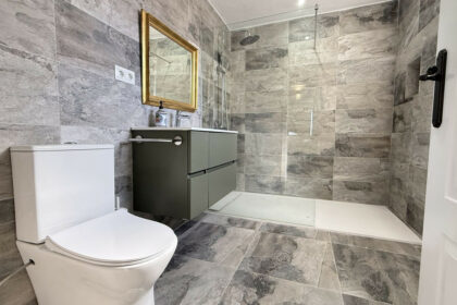 64d33a6efc8b798c36083bf8c7c3e728 - 13