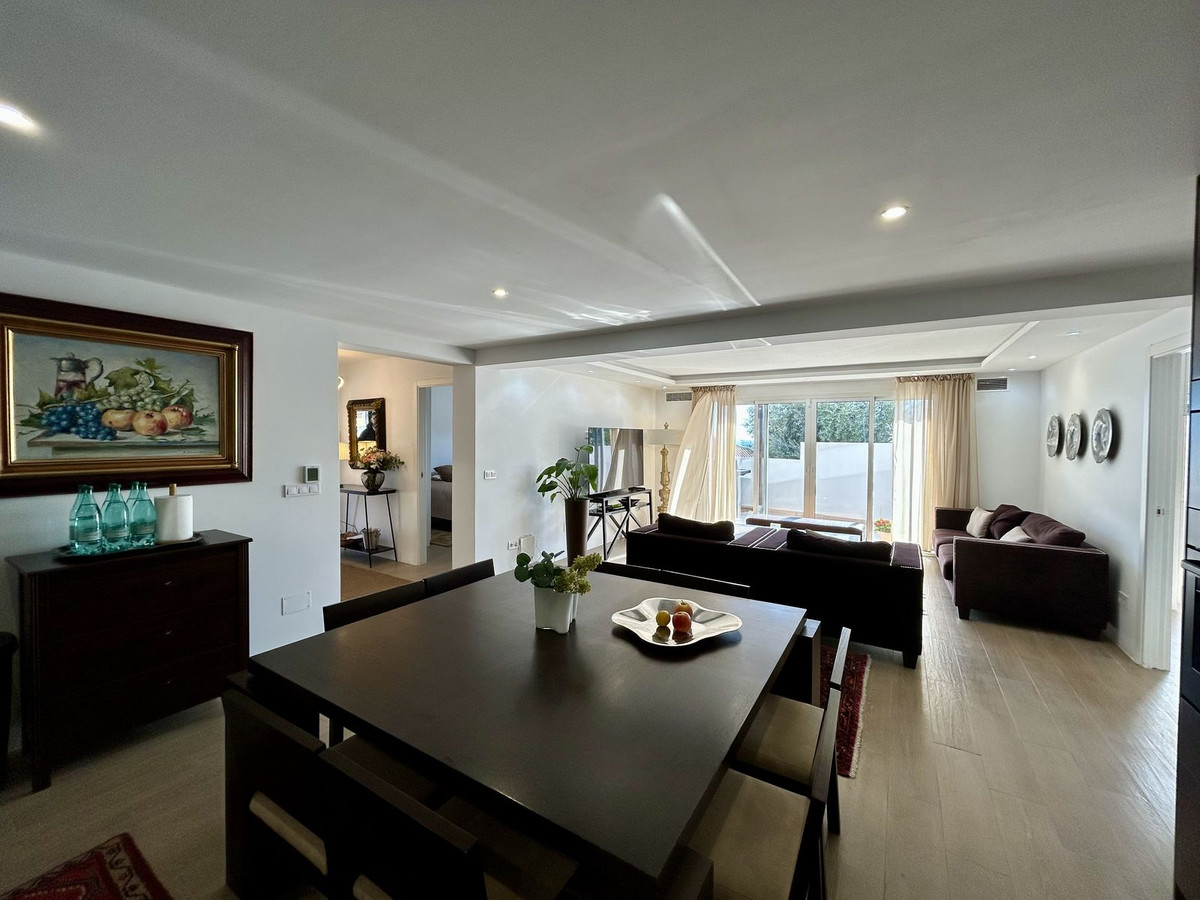 651b43cae295fad6414ec80212d872f3 - 22