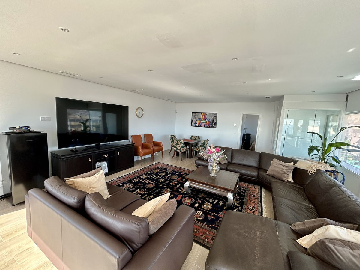 651b43cae295fad6414ec80212d872f3 - 30