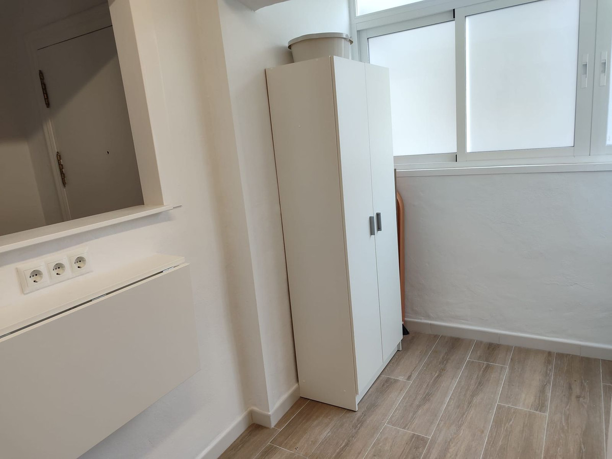 652449131d33a3e8c1c4b3748ed31ecc - 8